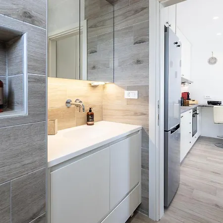 דירה Nefeli-beachfront -apartment *