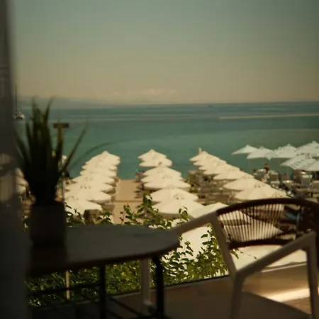 Nefeli-beachfront -apartment Lejlighed
